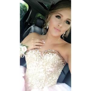 Meet your Posher, Amber